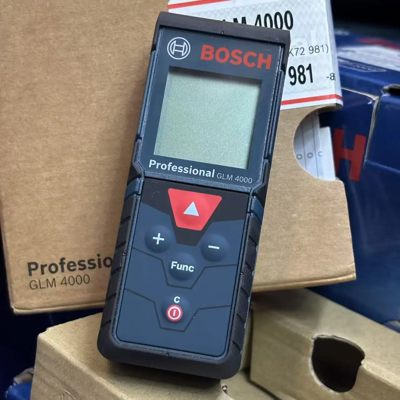 BOSCH GLM 4000 Medidor de Dist - Test Instruments reseña y precio
